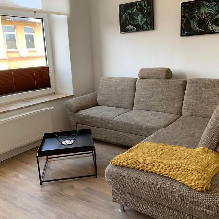 Feddersen Living Moderne Ferienwohnungen - Gemuetlich - Netflix - Voll Ausgestattet - Waschmaschine - Zentral Gelegen บรุนส์บึทเทล ภายนอก รูปภาพ